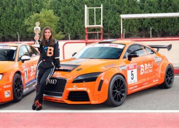 Türkiye Pist Şampiyonası’nda 30 yıl sonra podyumda ilk kadın pilot!…