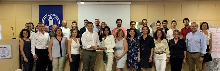 İş dünyası koçluk eğitimi ile liderlere dönüşüyor