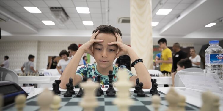 6.Uluslararası Satranç Turnuvası Mersinde başladı