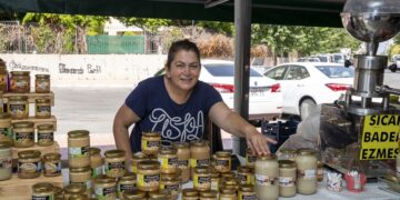 Meryem Önder, bir stantla başladı şimdi Türkiye’ye badem ezmesi satıyor