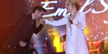 Emel Sayın ve Kenan Doğulu’dan unutulmaz müzik şöleni