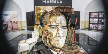 Atatürk Anamorfozu İzmir’de ziyaretçilerle buluştu