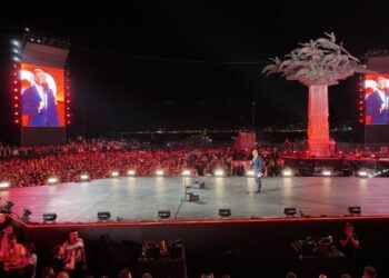 İzmir’in kurtuluşunun yüzüncü yılında tarihi gece