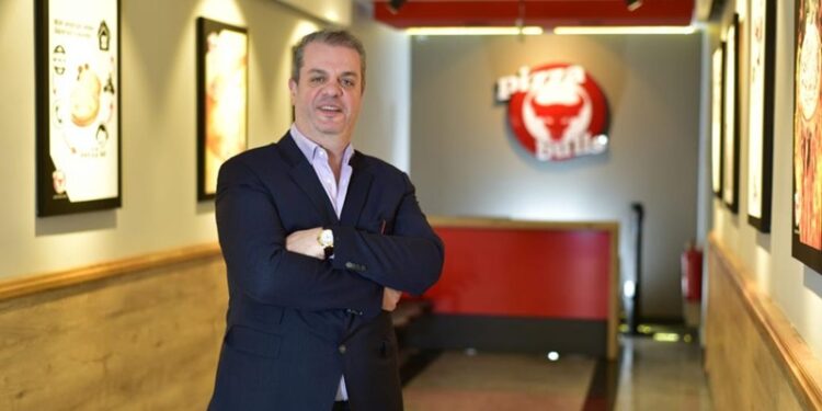 Pizzabulls şubelerine ‘Kadın eli’ değiyor