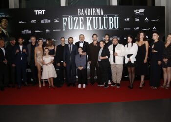 “Bandırma Füze Kulübü” filminin galasında renkli görüntüler