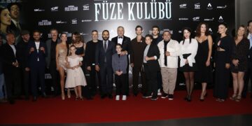 “Bandırma Füze Kulübü” filminin galasında renkli görüntüler