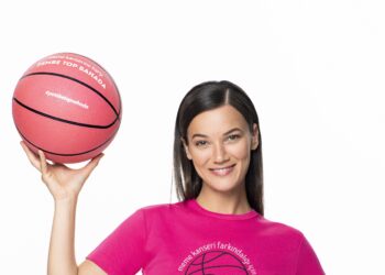 Pembe Top Pınar Deniz’in elinden havalanacak, farkındalık katlanacak