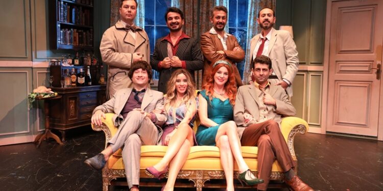 “Komik Para” İstanbul Şehir Tiyatroları’nda