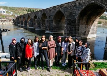 Diyarbakır Kültür Elçileri Kültürel Mirasa Sahip çıkıyor