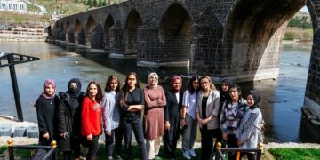 Diyarbakır Kültür Elçileri Kültürel Mirasa Sahip çıkıyor