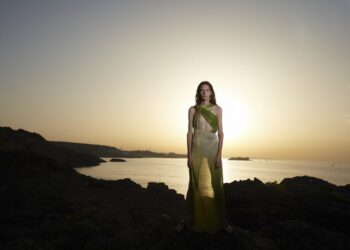 Meltem Özbek 2023 İlkbahar/Yaz Koleksiyonu: “Genesis”