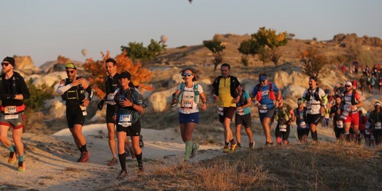 Salomon Cappadocia Ultra-Trail®, Adım Adım ile birlikte iyilik peşinde koşmaya devam ediyor
