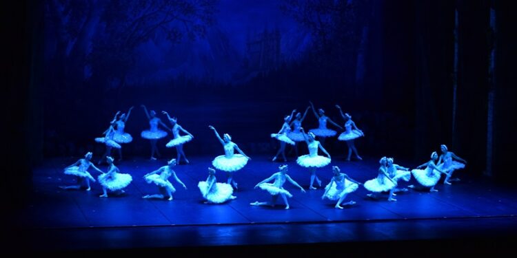 Beyoğlu Kültür Yolu Festivali’nde geçmişten gökyüzüne uzandılar