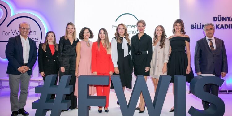 L’Oréal Türkiye’nin bugüne kadar ülkemizden tam 116 bilim kadınını desteklediği  “Bilim Kadınları İçin” proğramı 20. Yılında!