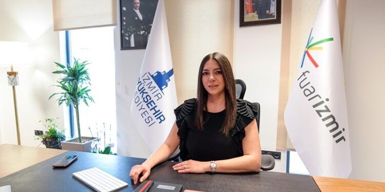 Tekstil sektörünün başarısı İzmir’den dünyaya yayıldı