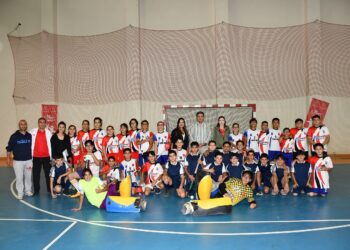 Polisgücü hokey akademisi gibi