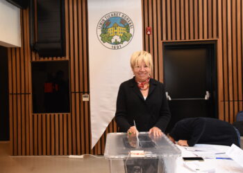 İzmir Ticaret Borsası’nda Yönetim Kurulu Başkanı Işınsu Kestelli Güven tazeledi