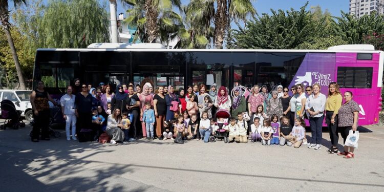 Kadın gücünü ortaya çıkaran proje : Evimiz atölye