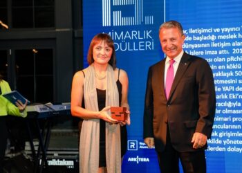 TürkSMD’den Mimar, Gazeteci ve iletişimci Yasemin Şener’e basın yayın ödülü