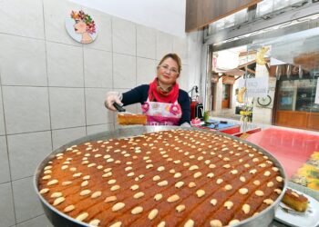 Gülizar Kayda, Tezgahta satıyordum Mersin Büyükşehir Belediyesi desteği ile işyeri açtım