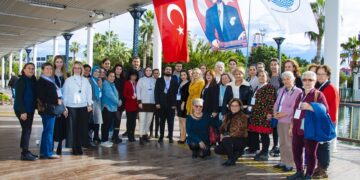 Üretici kadınlara dijital pazarlama eğitimi verildi