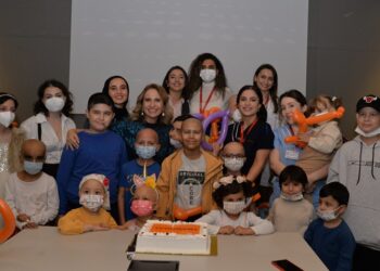 Lösemiyi yenip “Turuncu zafer” kutladılar