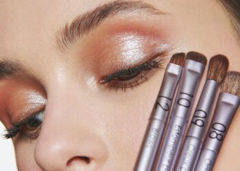 Göz Alıcı Bir Makyaj İçin Kaş Sabitleyici, Kapatıcı ve Far Seçimi