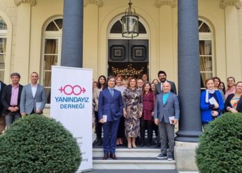 YANINDAYIZ Derneği “Şiddetin görünmeyen yüzü” proje kapanış toplantısını Hollanda Konsolosluğu’nda gerçekleştirdi