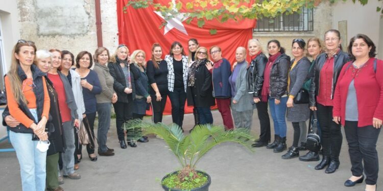 Mersin Kadın Gücü grubu Başkan İmamoğlu için olağanüstü toplandı.!