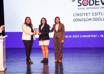 Mersin Belediyesi’nin Kadınlara yönelik çalışmaları ödüle doymuyor