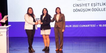 Mersin Belediyesi’nin Kadınlara yönelik çalışmaları ödüle doymuyor