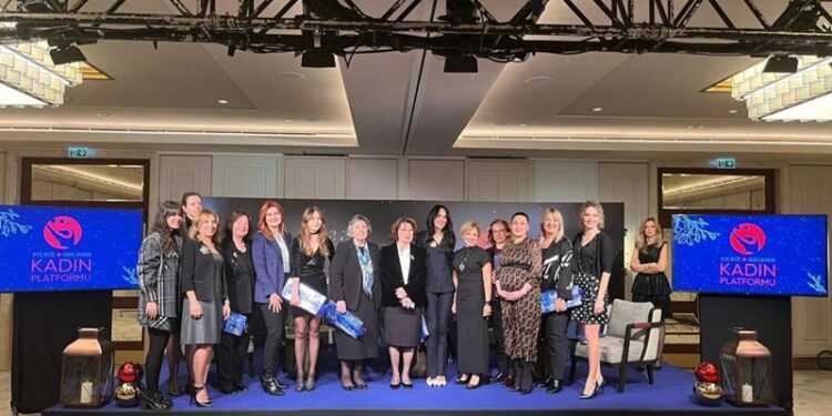 “Senenin Yıldız Kadınları” birlikte parladı