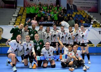 Devre arasına galibiyetle girdi