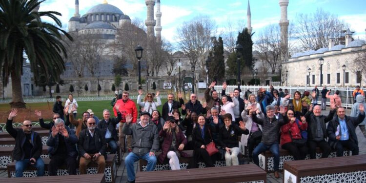 3 kıta ve 15 ülkeden liderler İstanbul’da buluştu