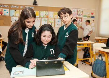 Depremzede çocuklar, İş Bankası’nın desteğiyle Darüşşafaka’da eğitim alacak