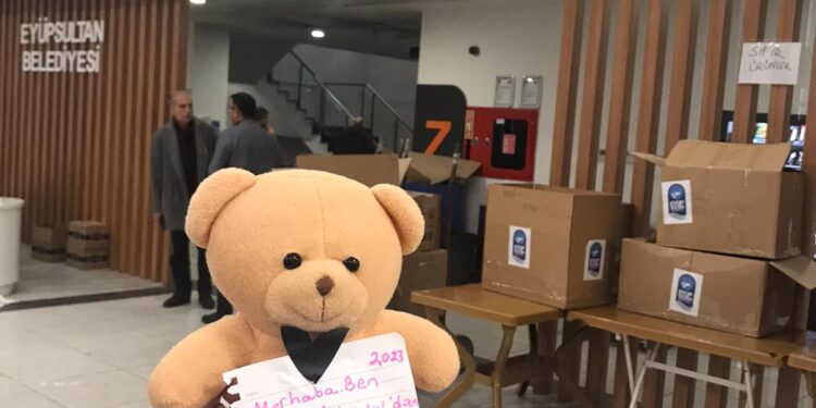 Deprem bölgesi için “Bir Oyuncak Bir Mektup” hareketi başlatıldı