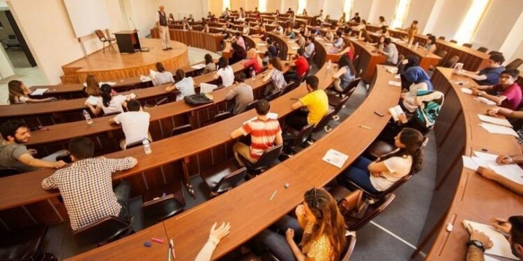 YÖK’ün uzaktan eğitim kararına dava açtık