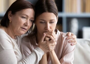 Aşırı misafirperver görünmek, mahcubiyeti ve suçluluğu artırır