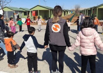 Hayata Destek Derneği, çocuklar için afet bölgesinde