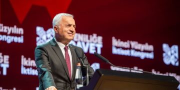 Türkiye’nin büyümesinde demokratikleşme ve eşitlik vurgusu