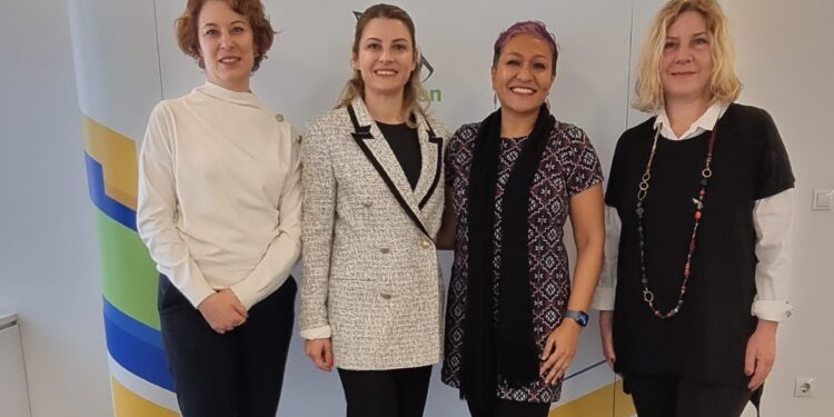 QNET’in, ve KEDV tarafından kadınların ekonomik okur yazarlık eğitimi verildi