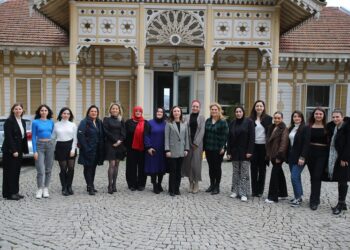 Uber, Taksi sürücüsü kadınlar ile bir araya geldi