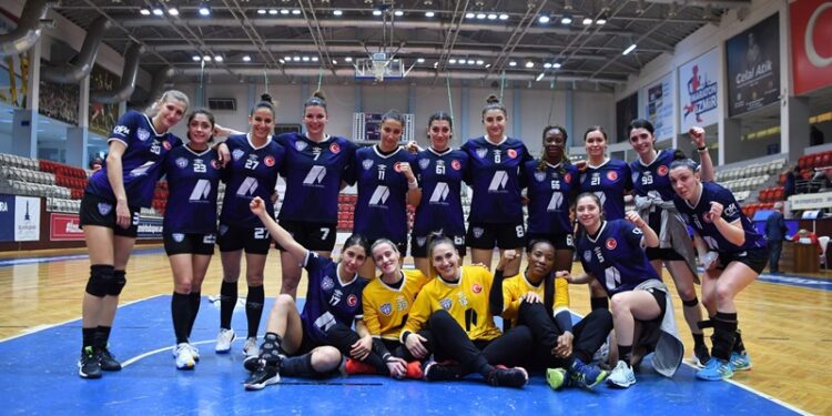 Konyaaltı’nın bileği bükülmüyor