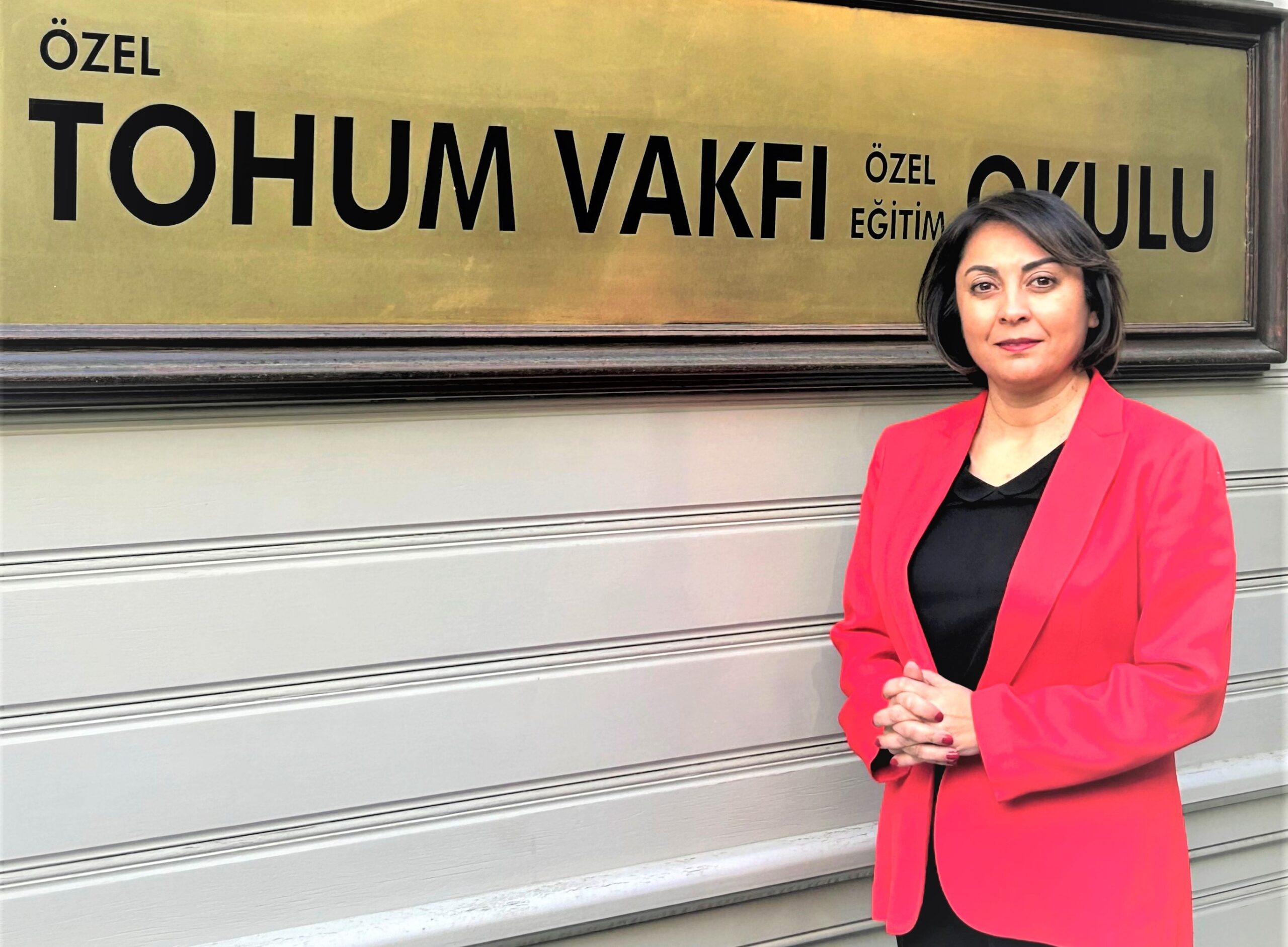 Tohum Otizm Vakfı “Otizme Kırmızı Işık Yakıyor!” – Güncel Kadın