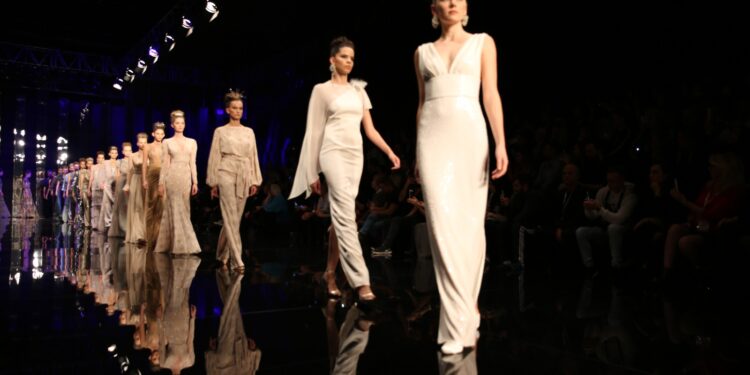 Deprem bölgesindeki hazır giyim üreticileri CNR Fashion Show’a ücretsiz katılabilecek