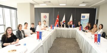 Samsunlu kadınlar, “Afet ve Kadın” paneline katıldı