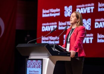 Arzu Çerkezoğlu: Meselemiz demokratik bir cumhuriyeti inşa etmektir