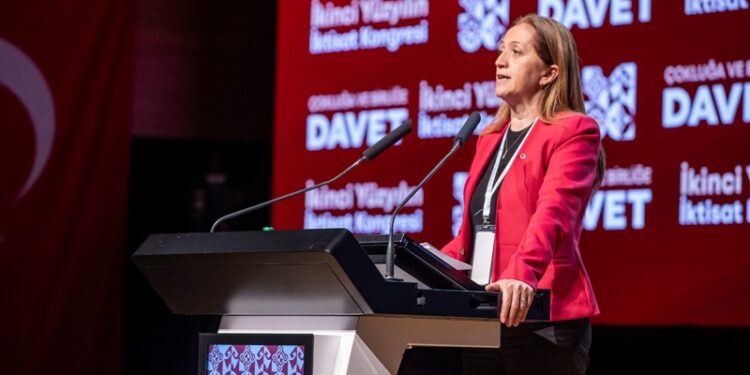 Arzu Çerkezoğlu: Meselemiz demokratik bir cumhuriyeti inşa etmektir