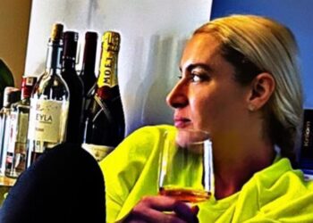 Hande Ertekin: Yaz geliyor yaz…