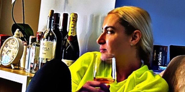 Hande Ertekin: Yaz geliyor yaz…